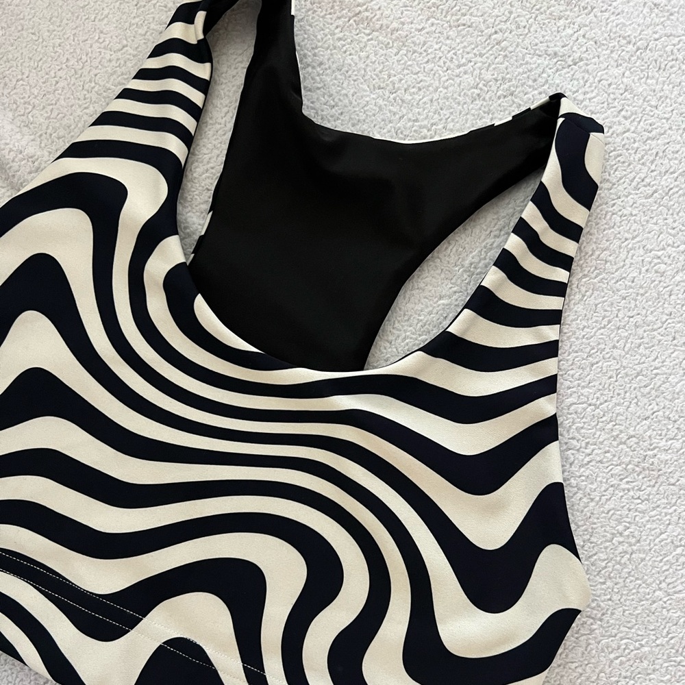 Terez Black and White Wave Duoknit Bra - Picture 3 of 6